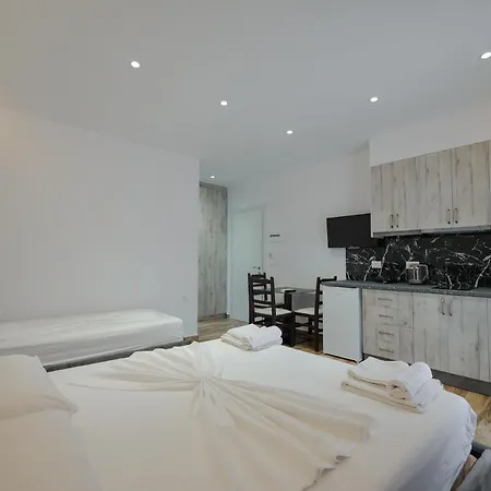 Maci Lejlighed Sarandë
